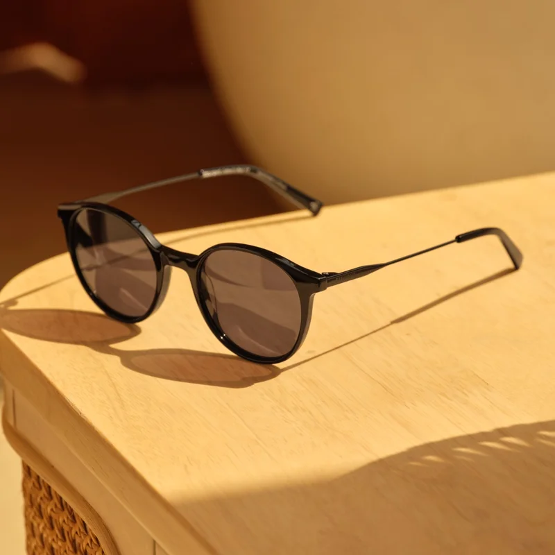 30 سندايز 30Sundays SHELL Polarized
